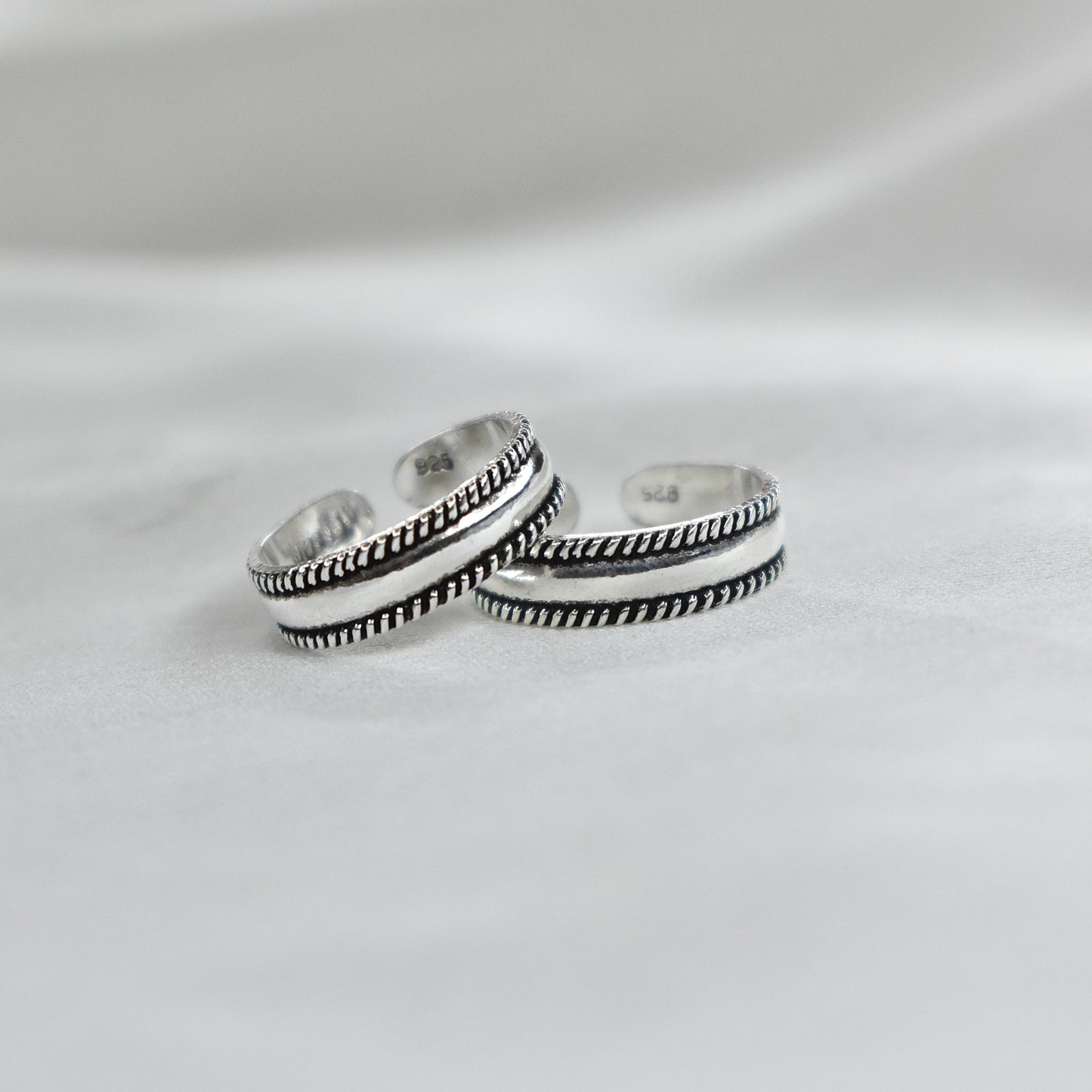 Elegant Toe Rings