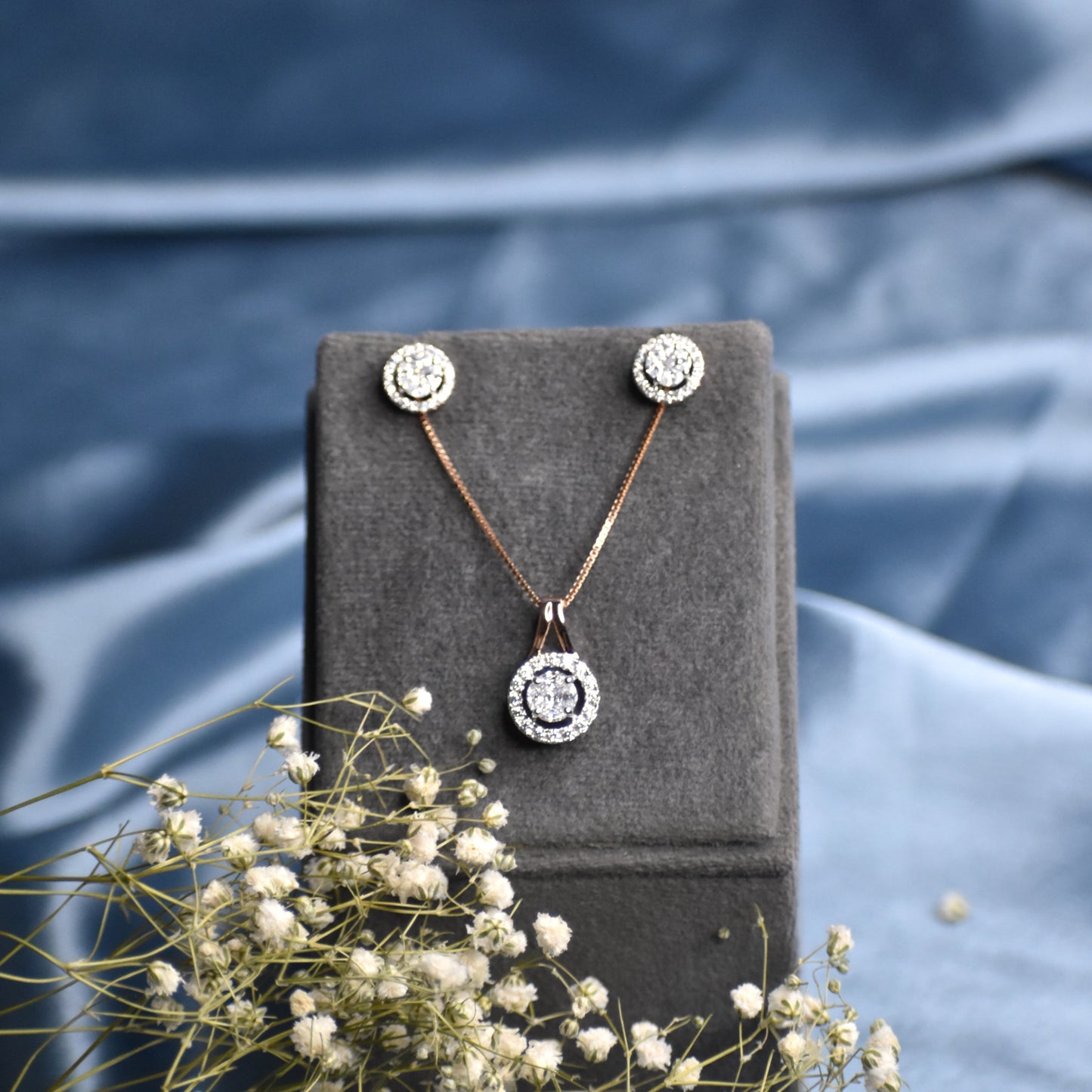 Celestial Solitaire pendant set