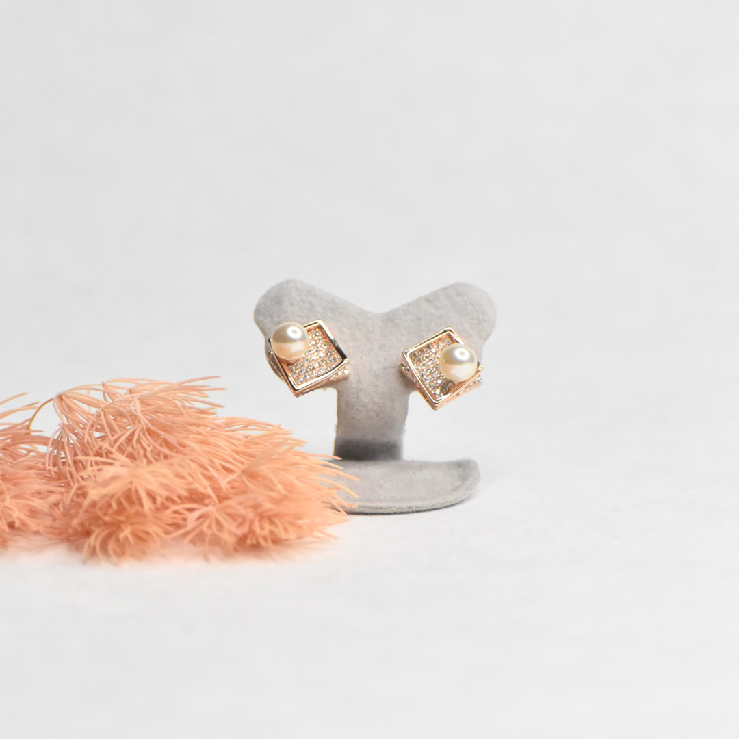 Square Pearl Rosegold Earrings