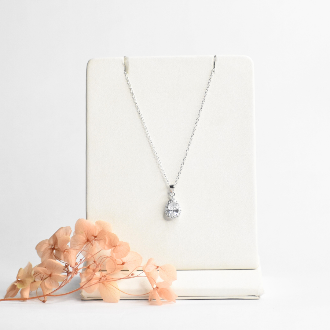 Dainty Droplet Solitaire Pendant Chain