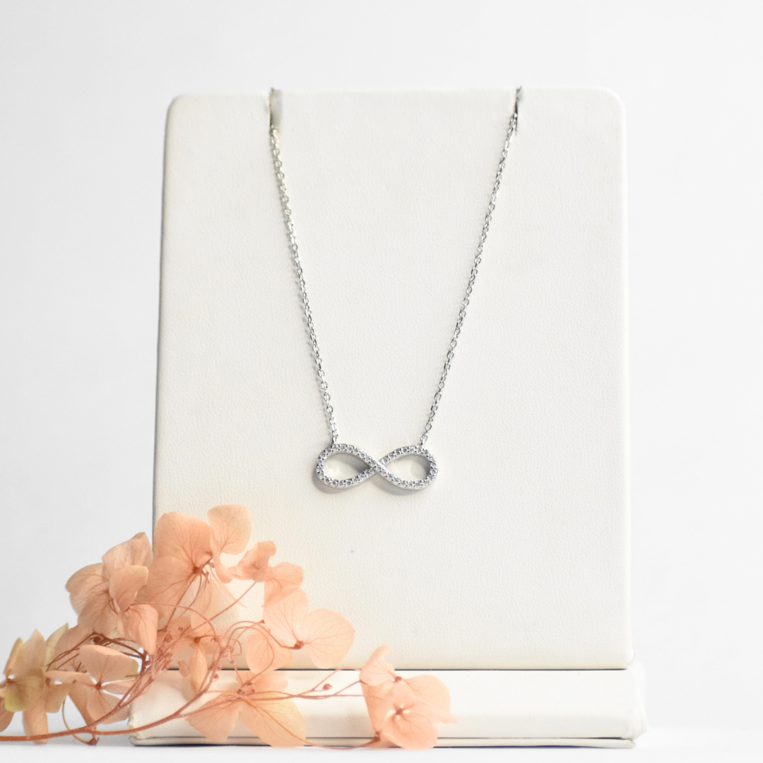Graceful Infinity Silver Pendant Chain