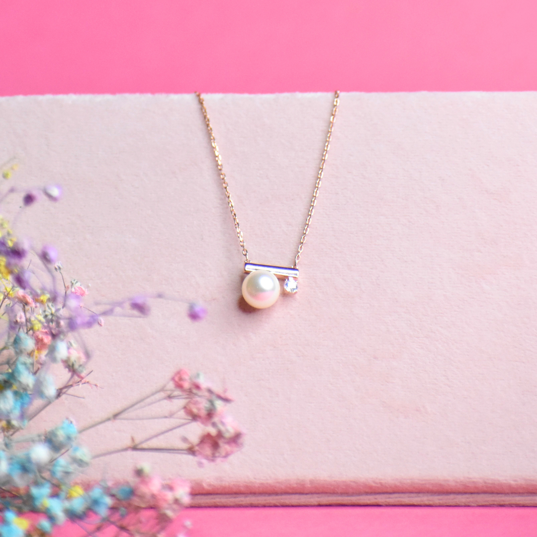 Elegant Pearl Rosegold Pendant Chain