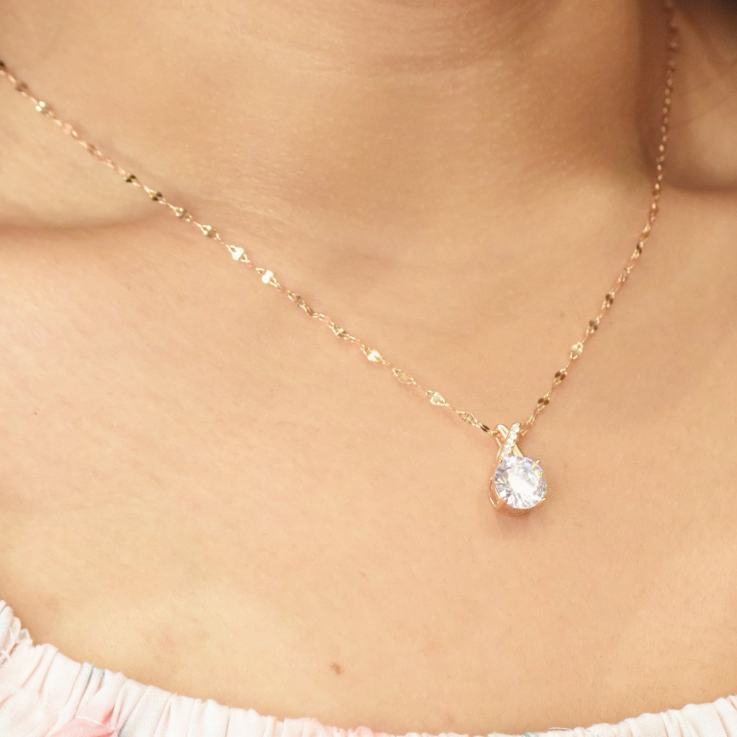 Luster Diamond Pendant Chain