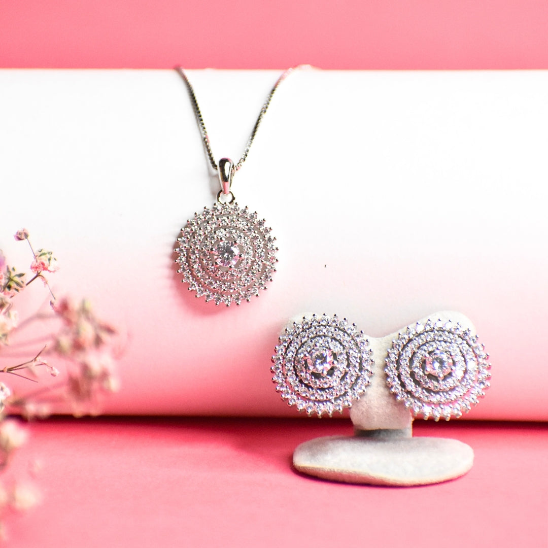 Big Circular Silver Pendant Set