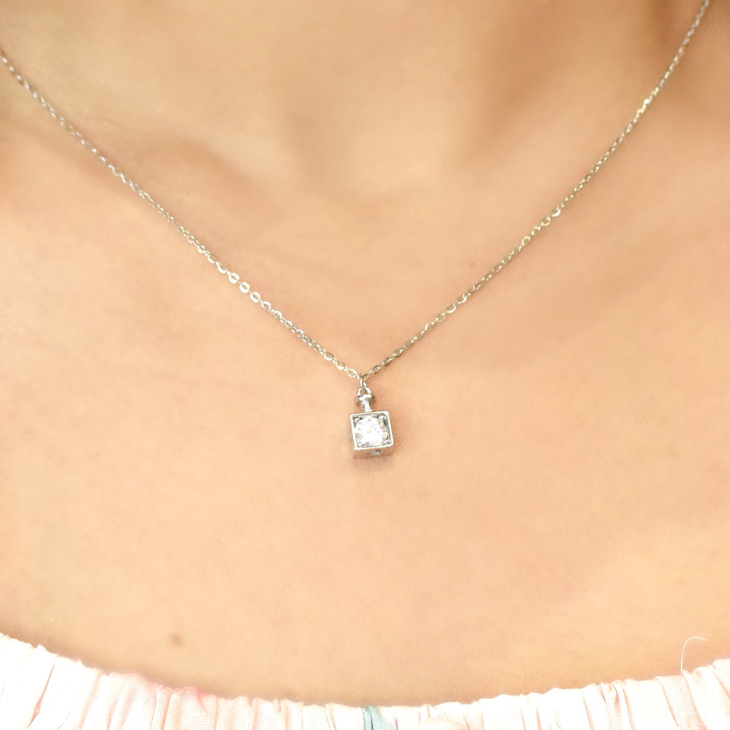 Square Diamond Glamour Pendant Chain