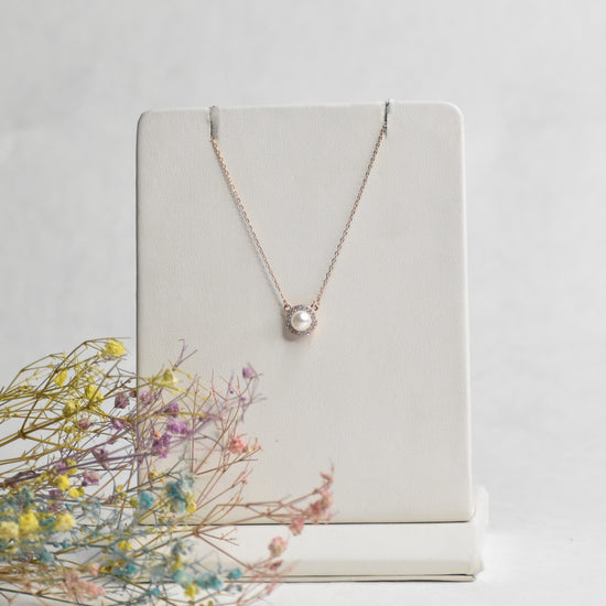 Classic Pearl Silver Pendant chain