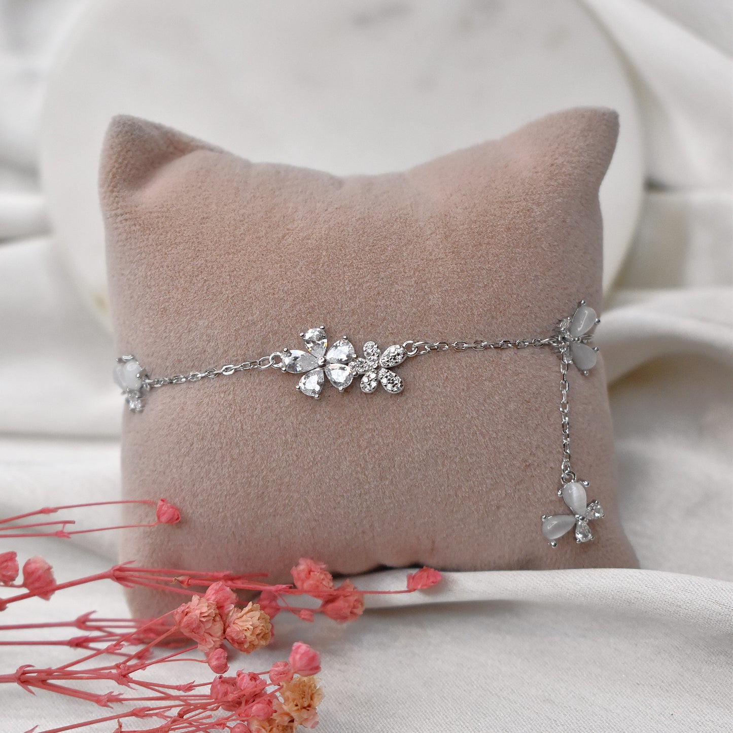 Wings Charm Floral Bracelet