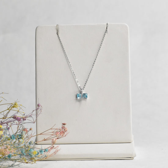 Sea Blue Pendant Chain