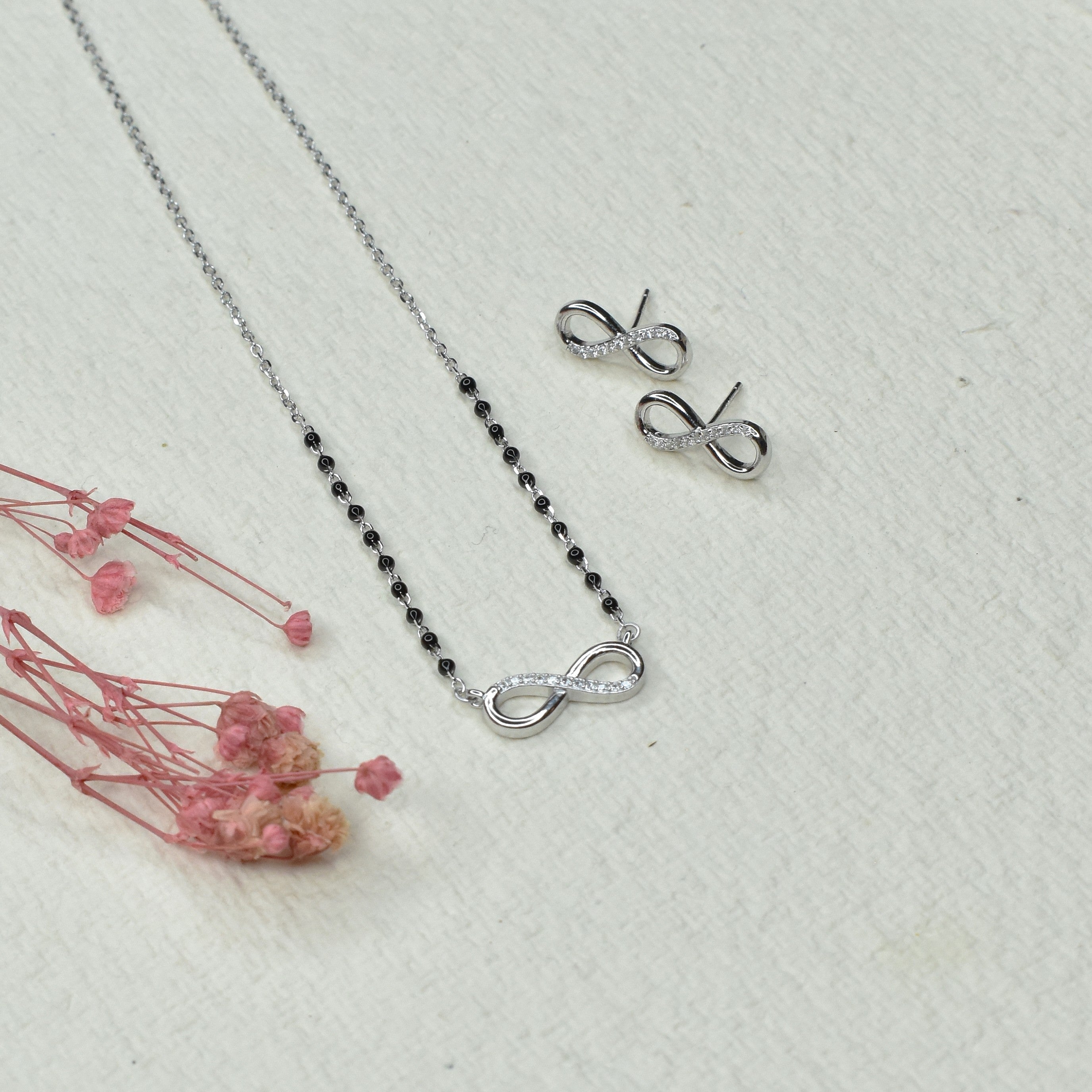 Infinity Mangalsutra Pendant Set
