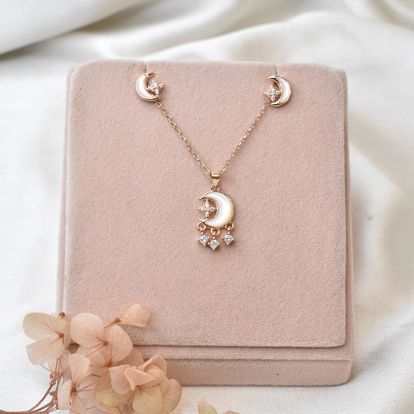 MOP Moon Pendant Set
