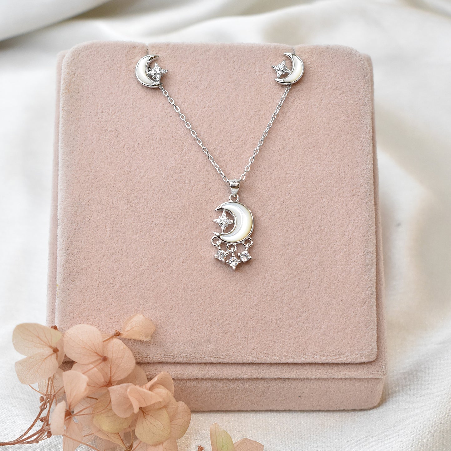 MOP Moon Pendant Set