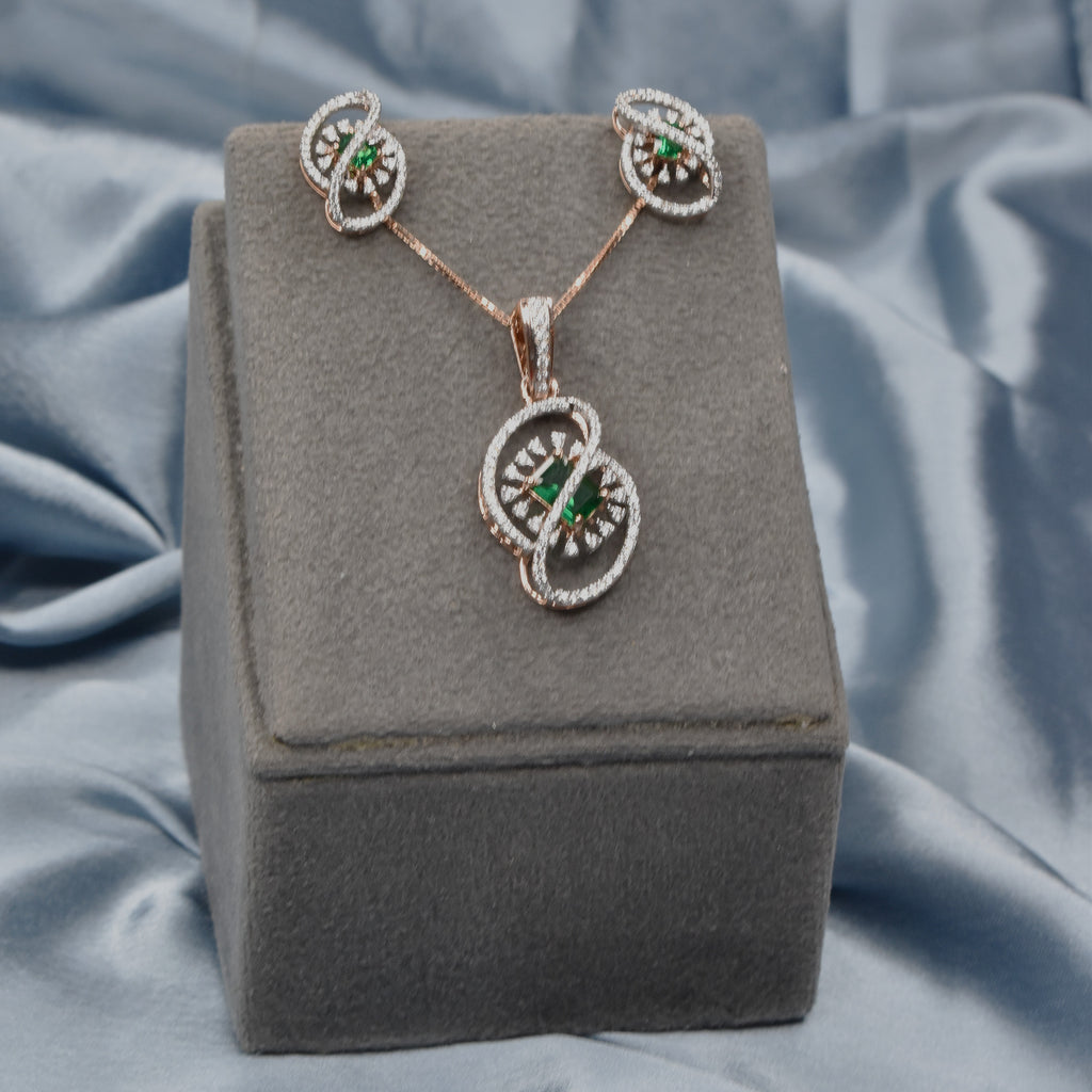 NIA Emerald Pendant Set