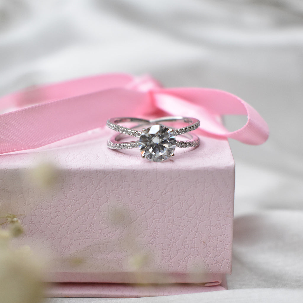 Huge Solitaire Ring