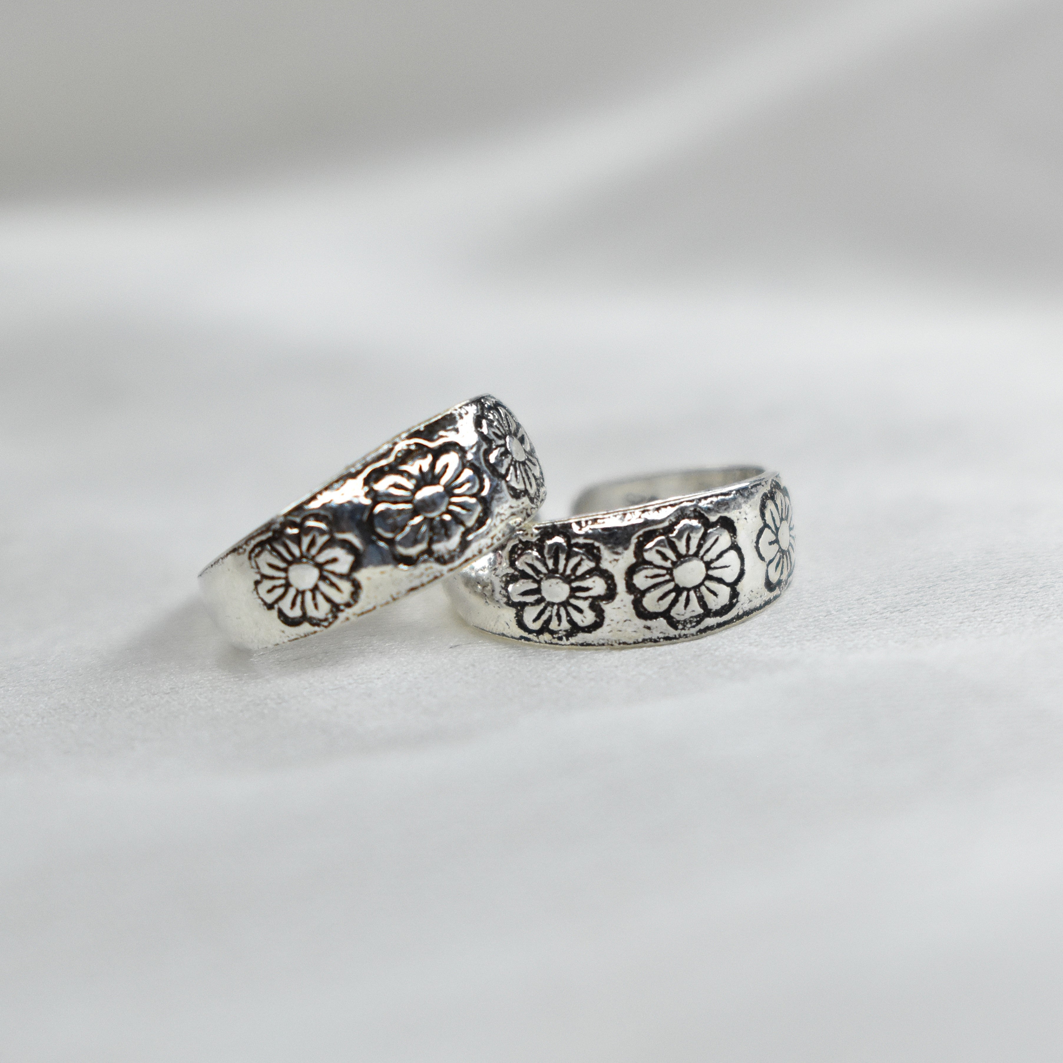 Flora Toe Rings