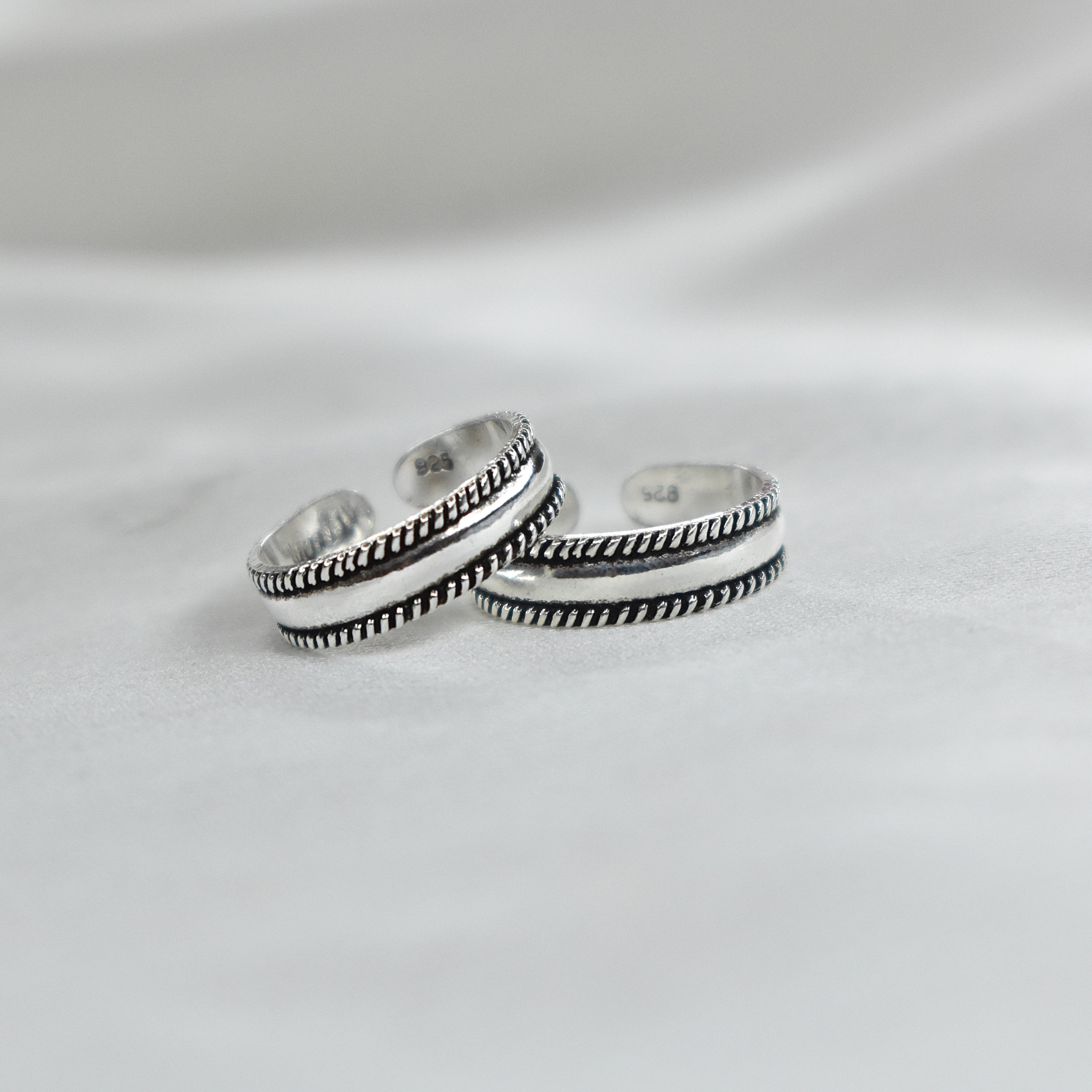 Elegant Toe Rings