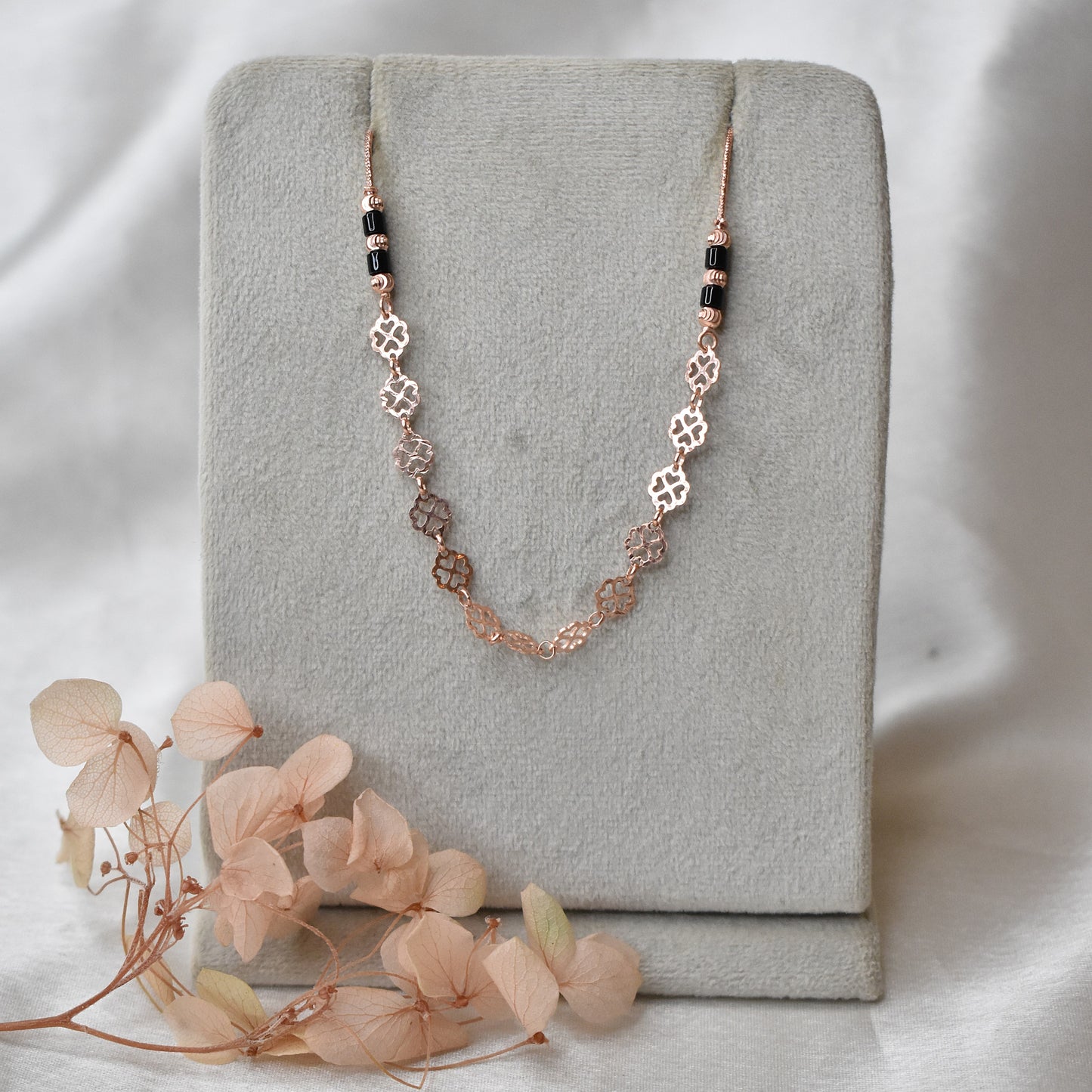Floral Bond Mangalsutra
