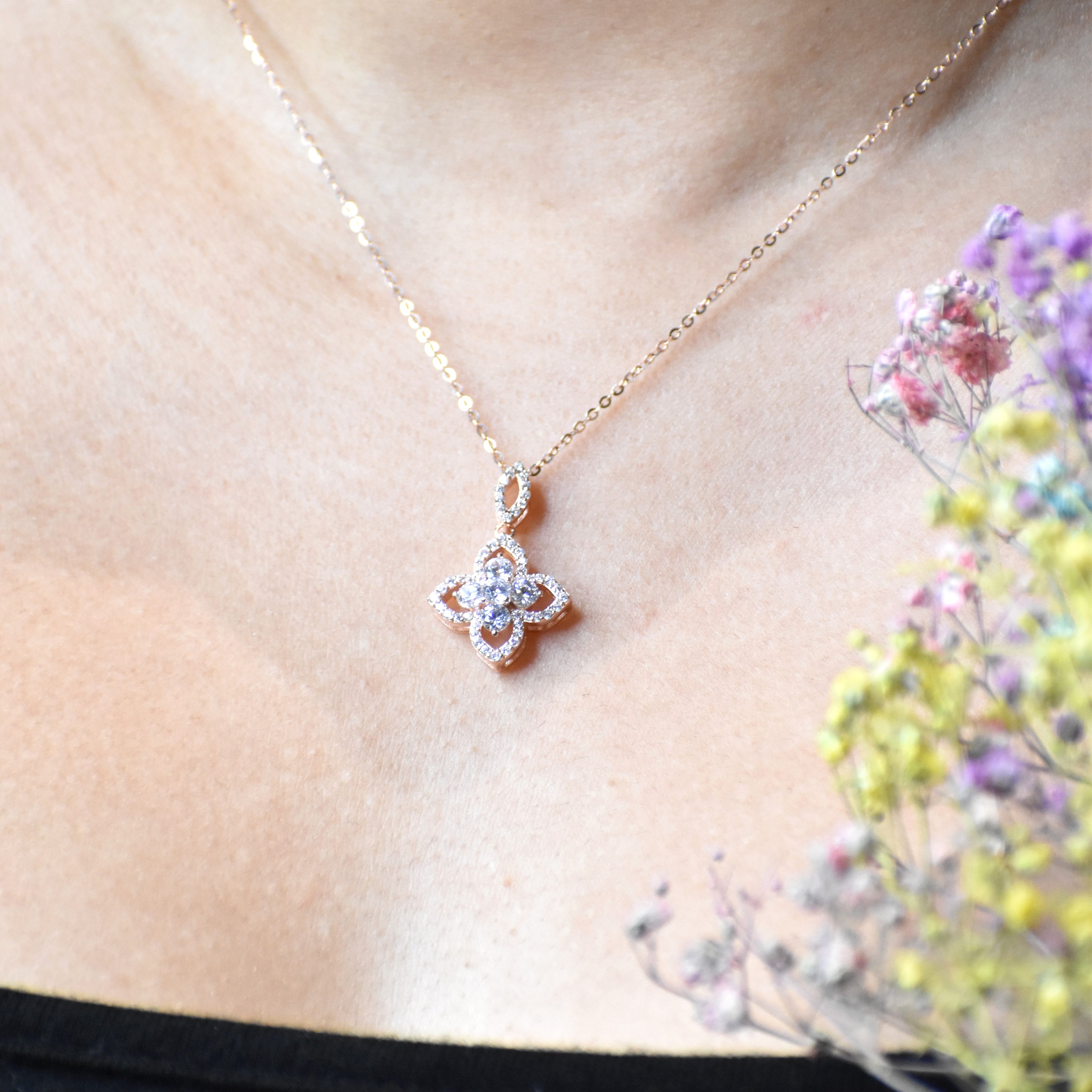 Floral Star Rosegold Pendant Chain