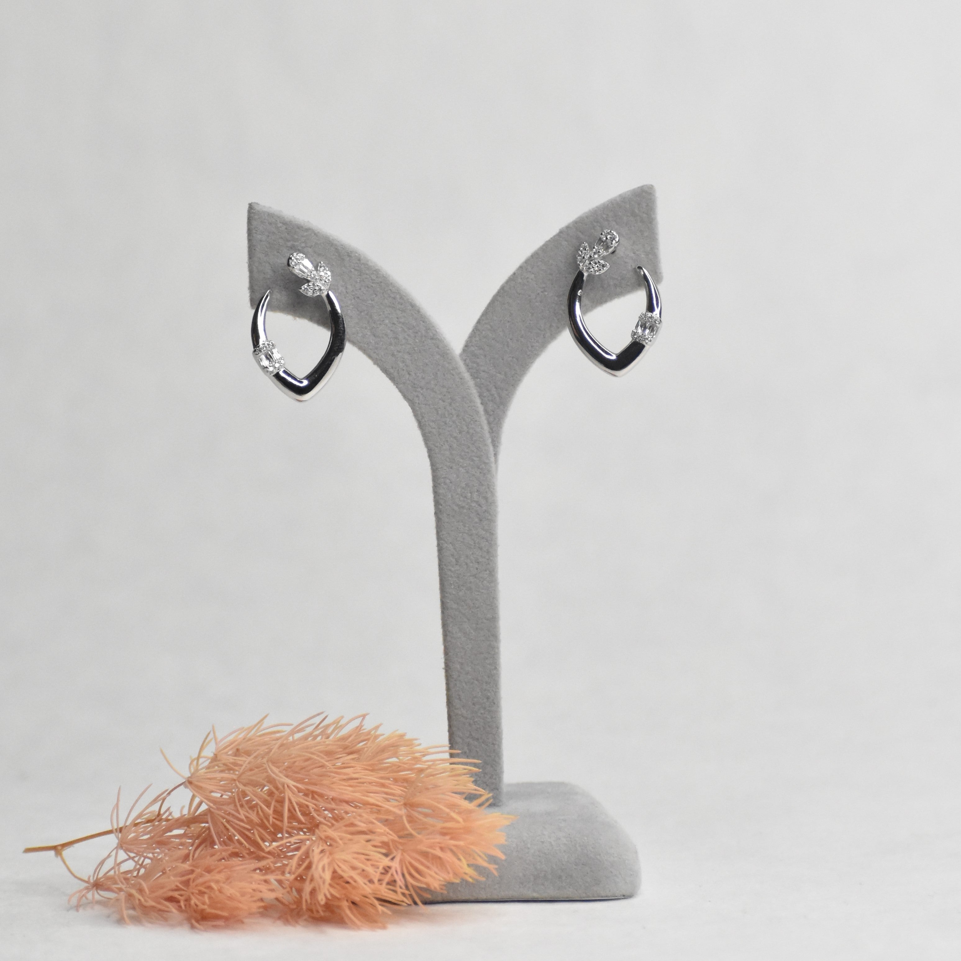Claw Silver Hoop