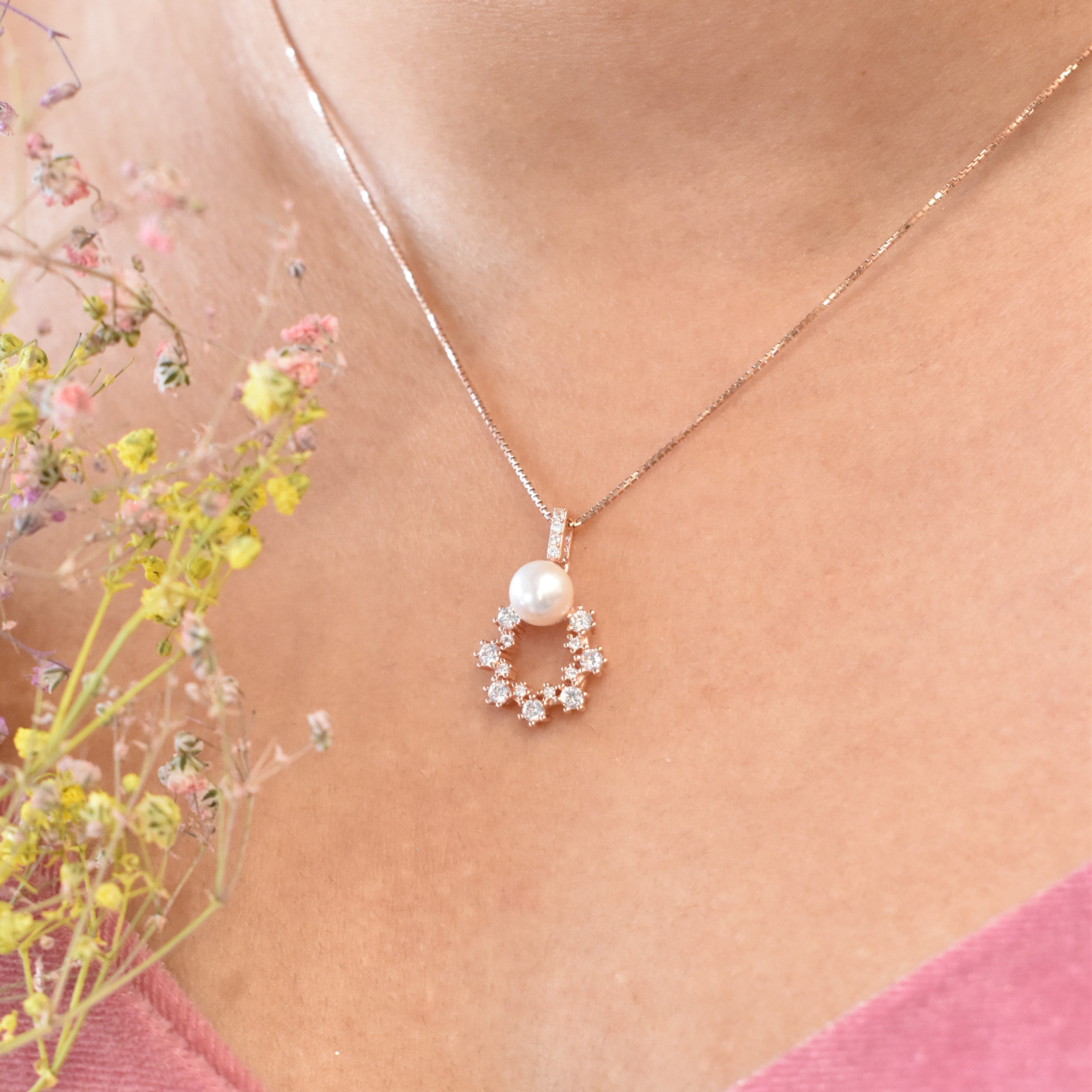 Floral Pearl Rosegold Pendant Set