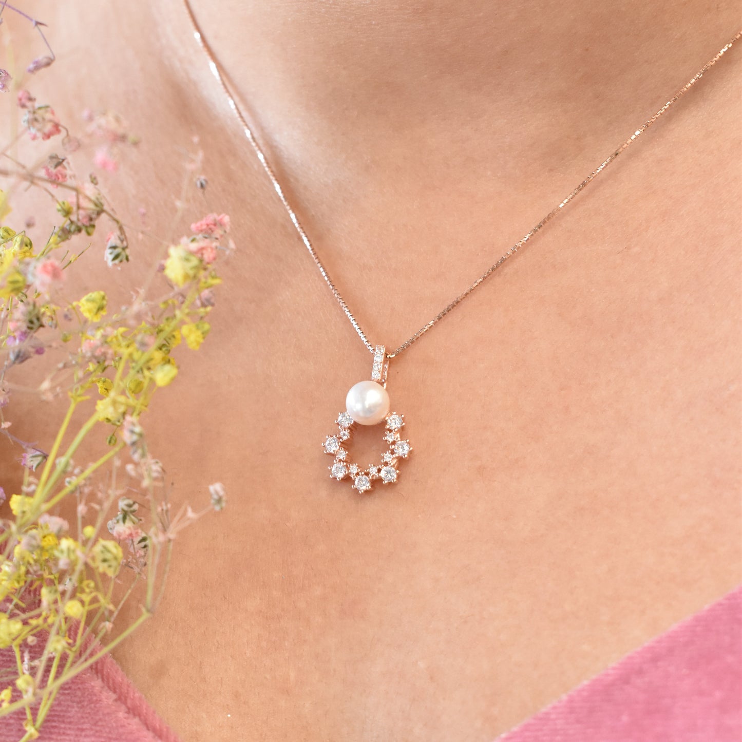 Floral Pearl Rosegold Pendant Set