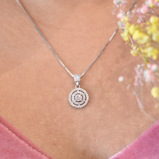 Dual Circle With Solitaire Rosegold Pendant Chain