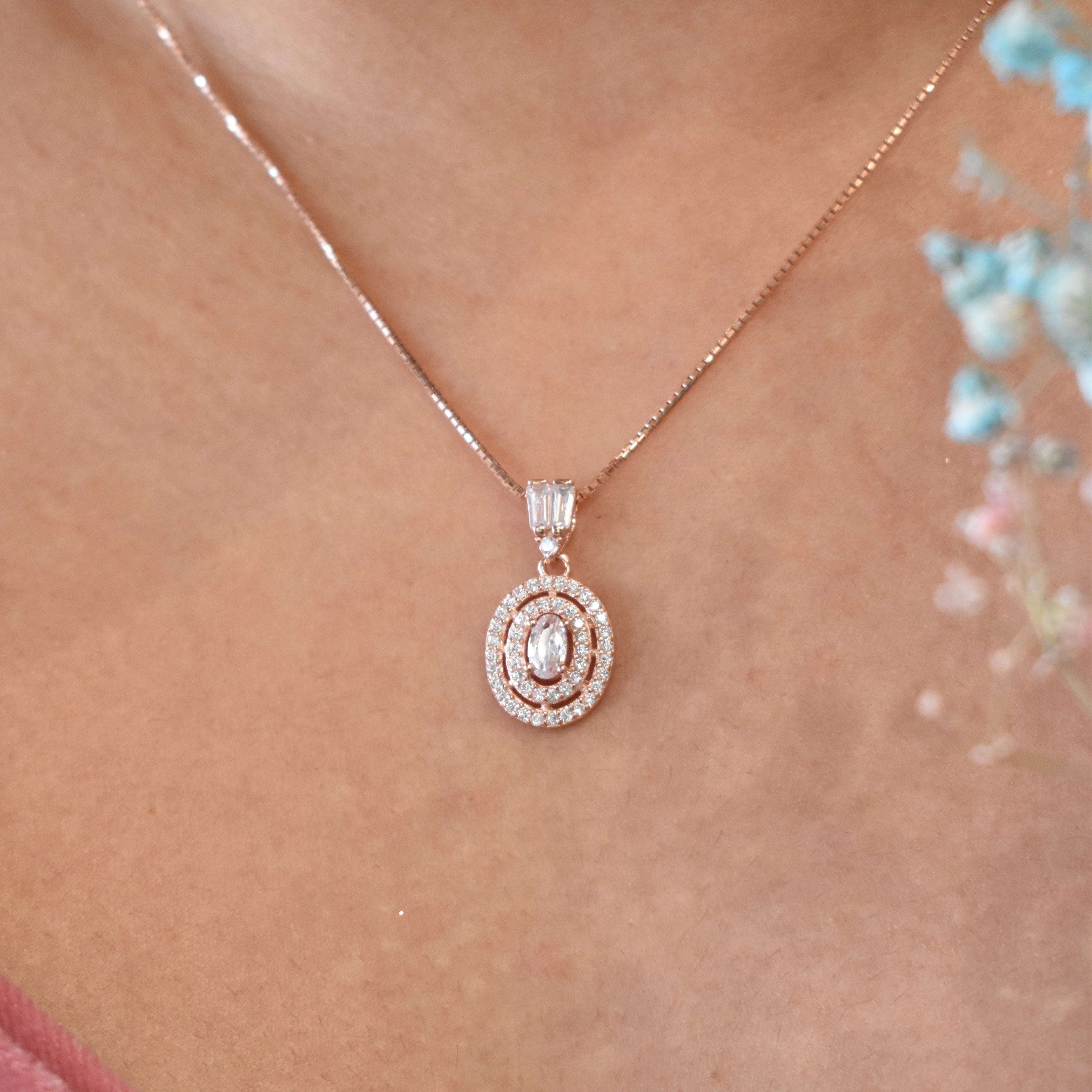 Oval Dual Disk with Solitaire Rosegold Pendant Set