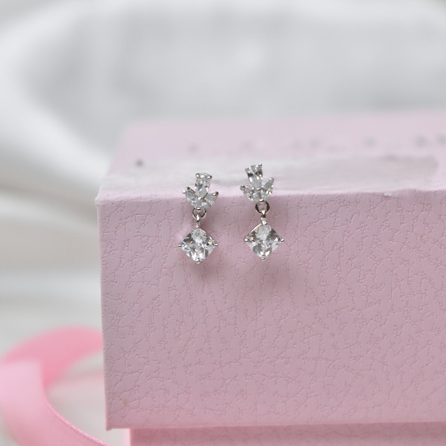 Flora Dangling Earrings