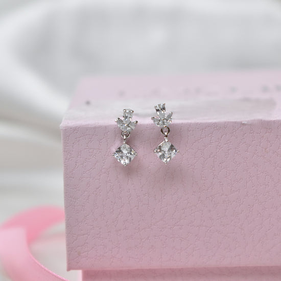 Flora Dangling Earrings