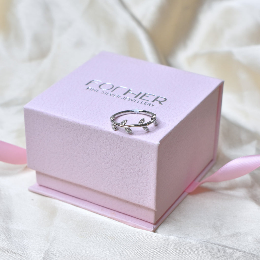 Veil Ring