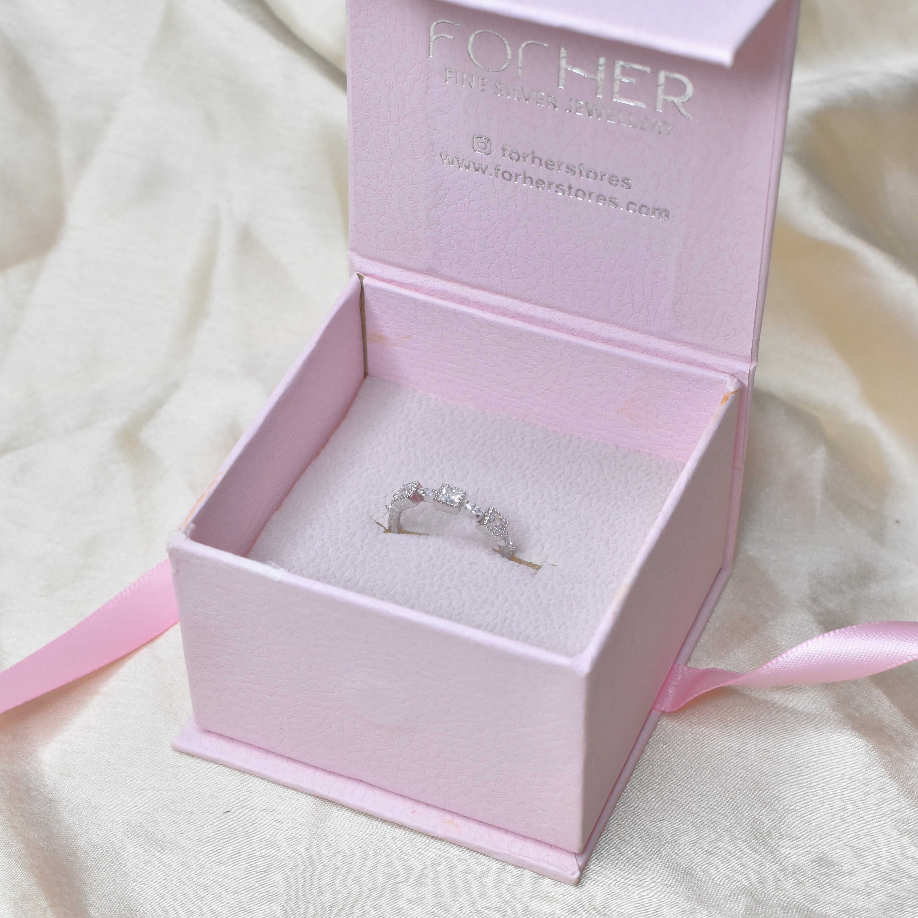 Cubic Solitaire Ring