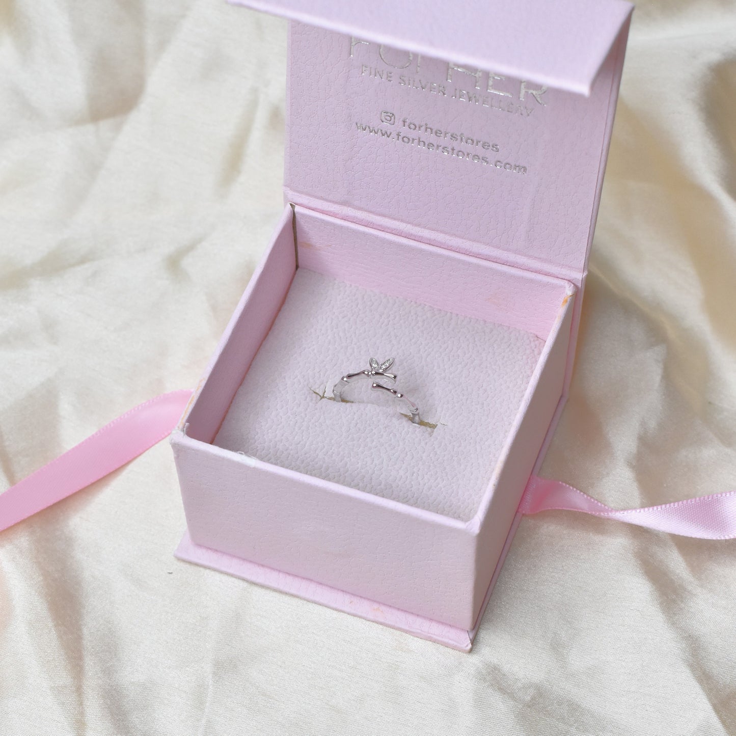 Cutsey Heart Ring