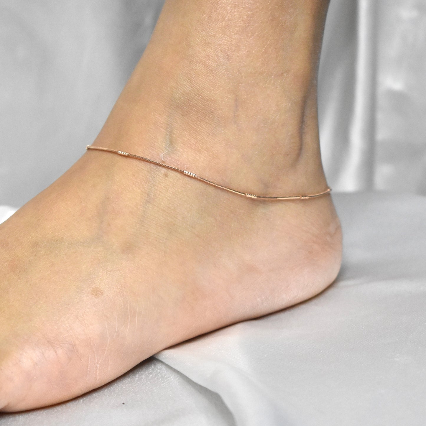 Minimal Rosegold Anklet