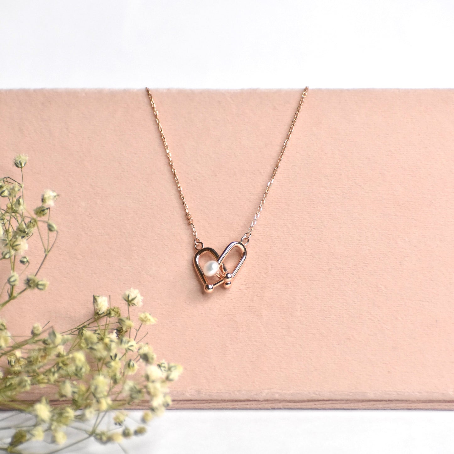 Tangled Heart with Pearl Pendant Chain