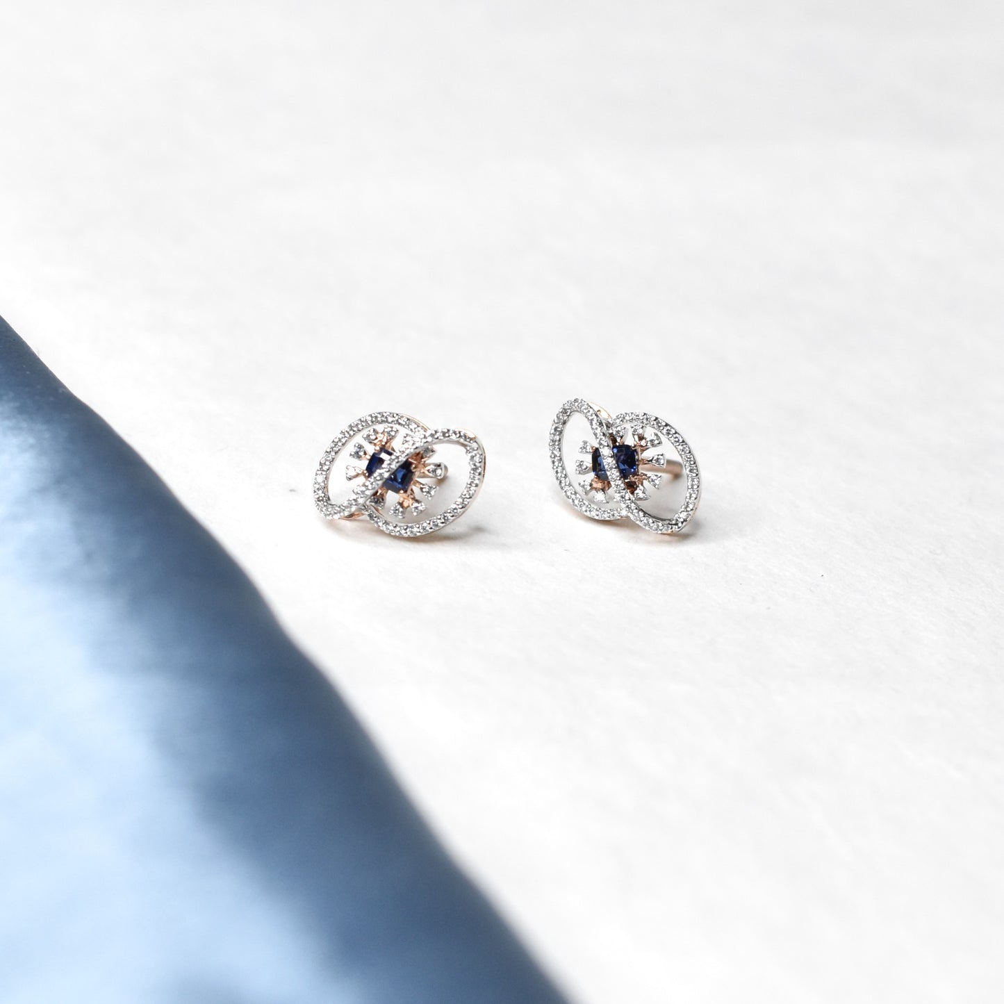 NIA Ellore Pendant Set