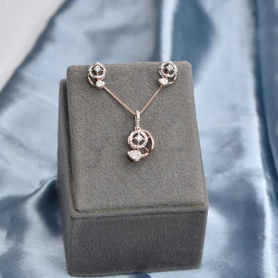 NIA Vera Pendant Set