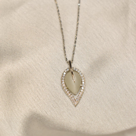 Shell Leaf Pendant Chain