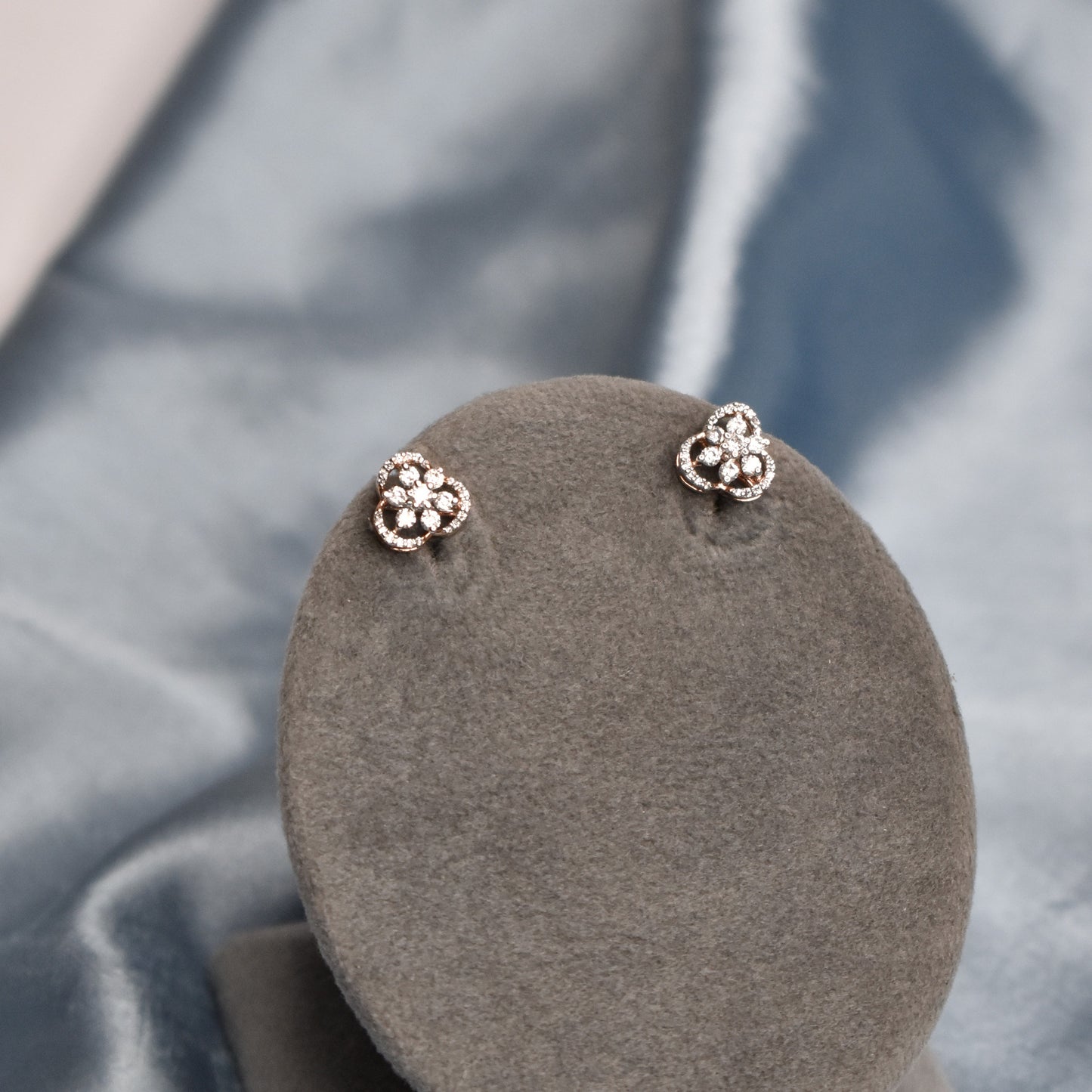 NIA Flora bloom Earrings