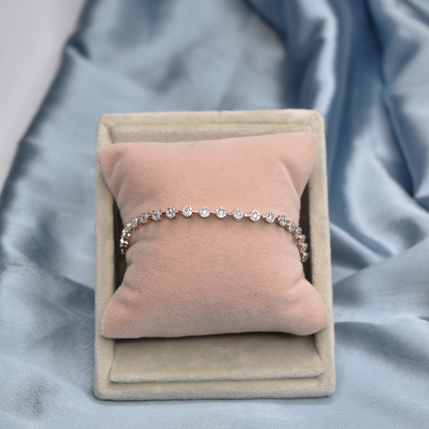 NIA Eternal Bracelet