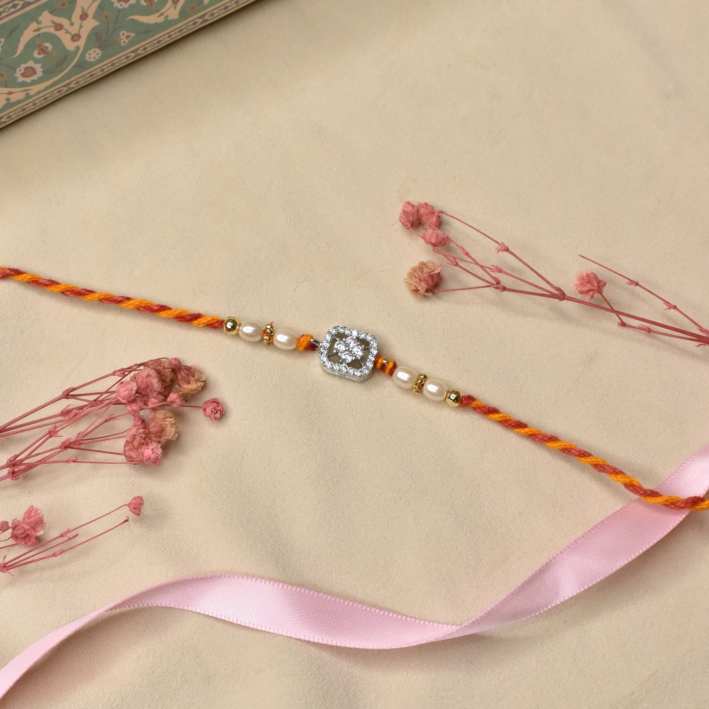 Cubic Solitaire Rakhi