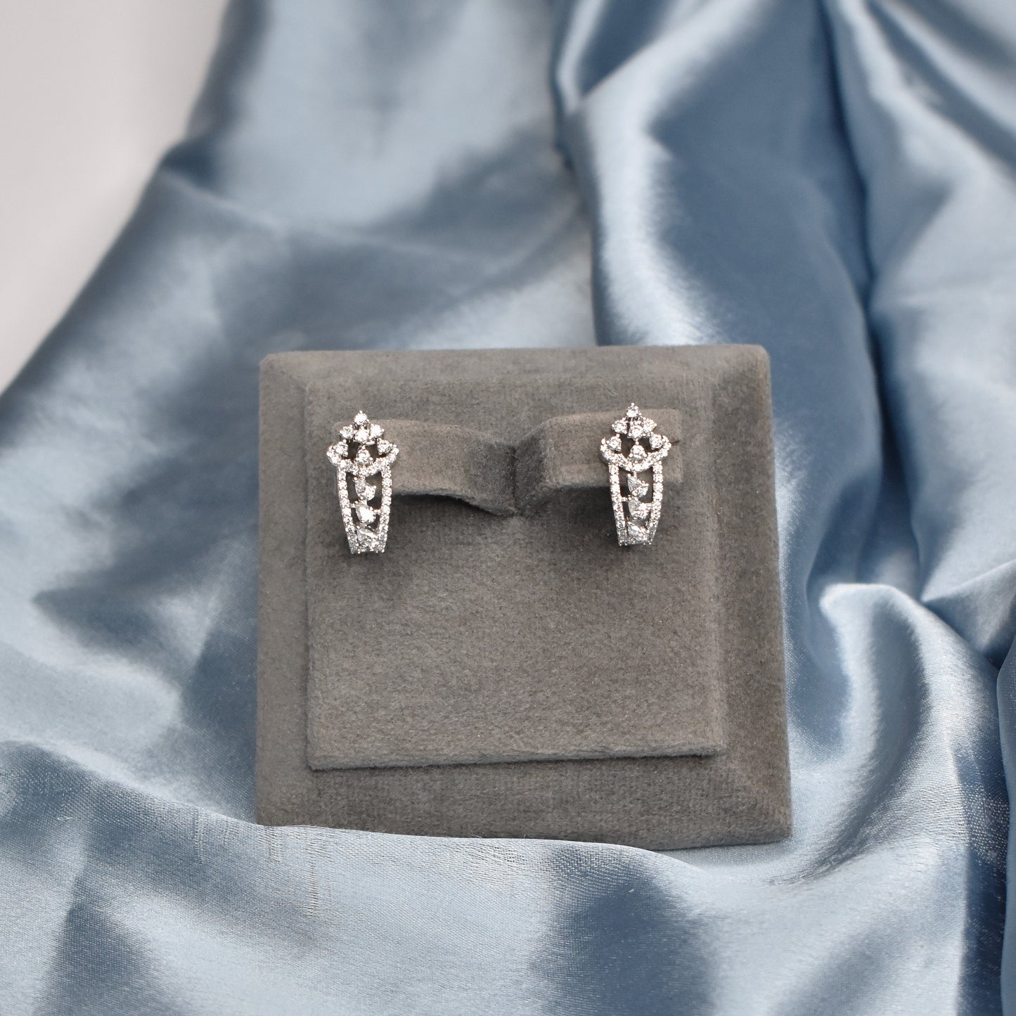 NIA J Floral Strip Earrings