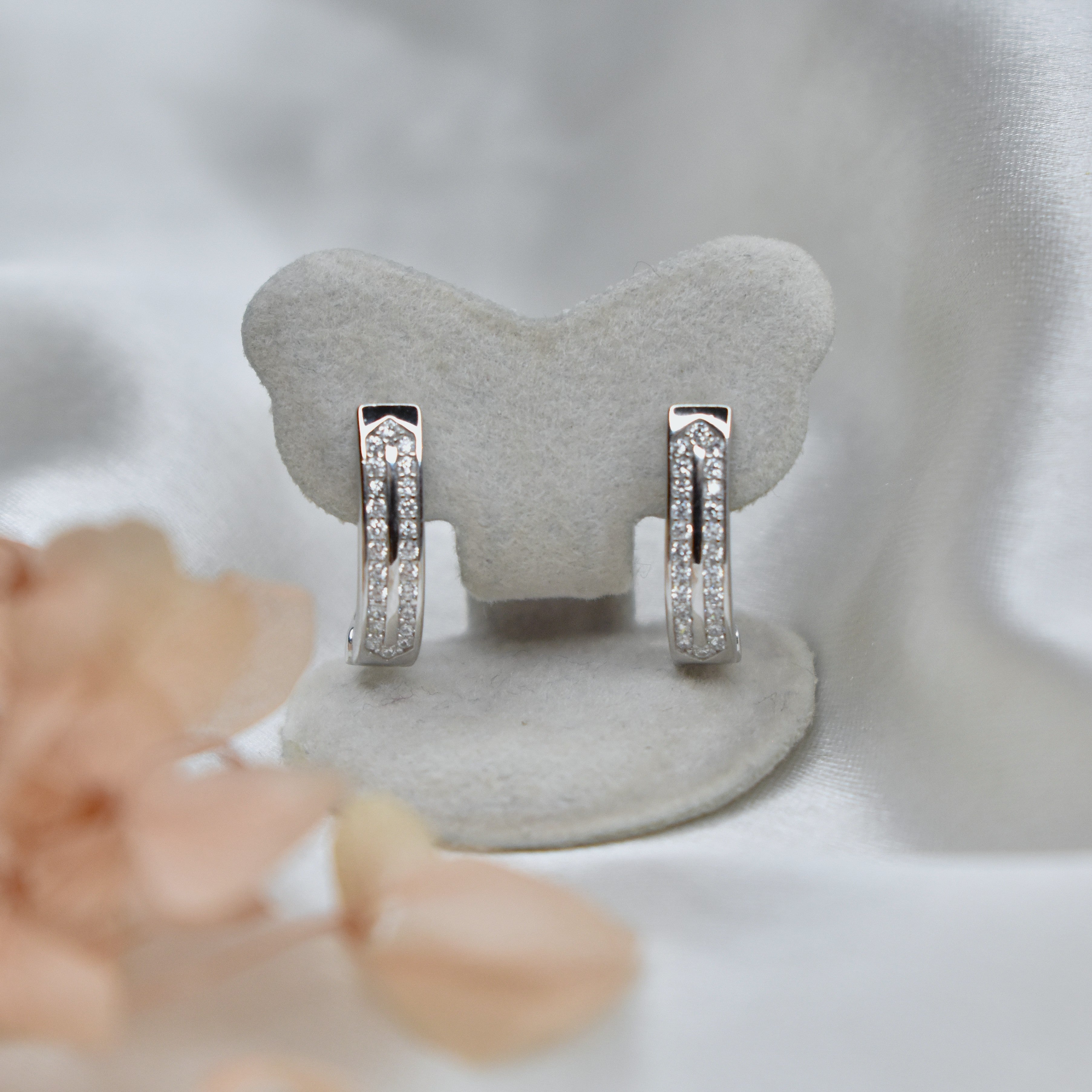 Serene Hoops