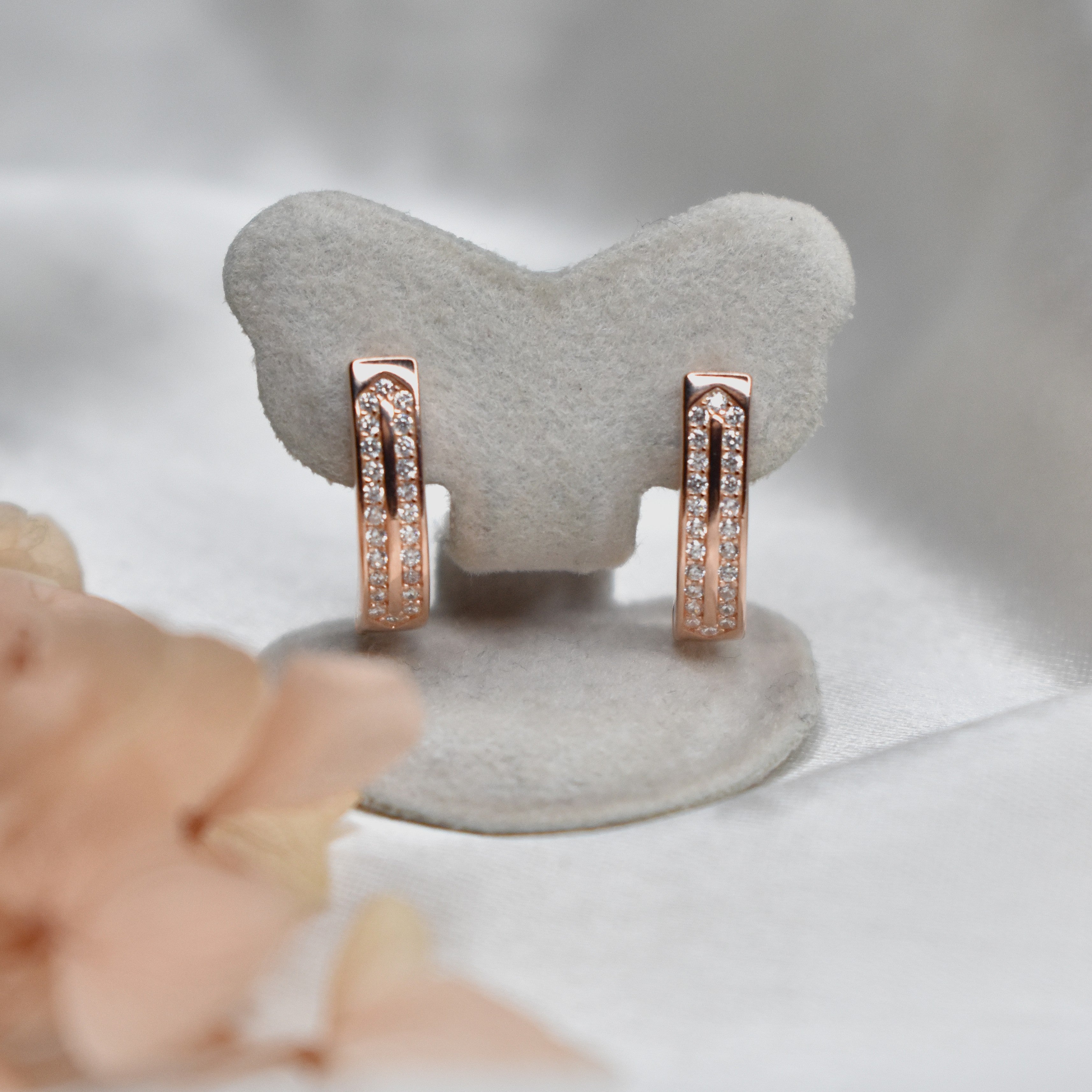 Serene Hoops