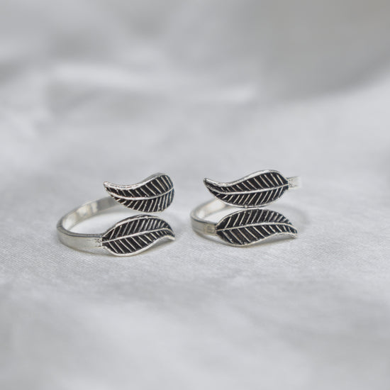 Leafy Toe Rings