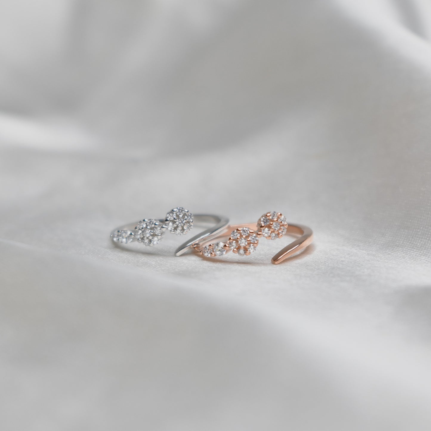 Amour Band Toe Rings