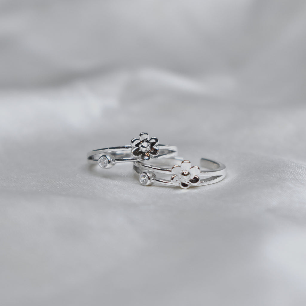 Flora Tint Toe Rings