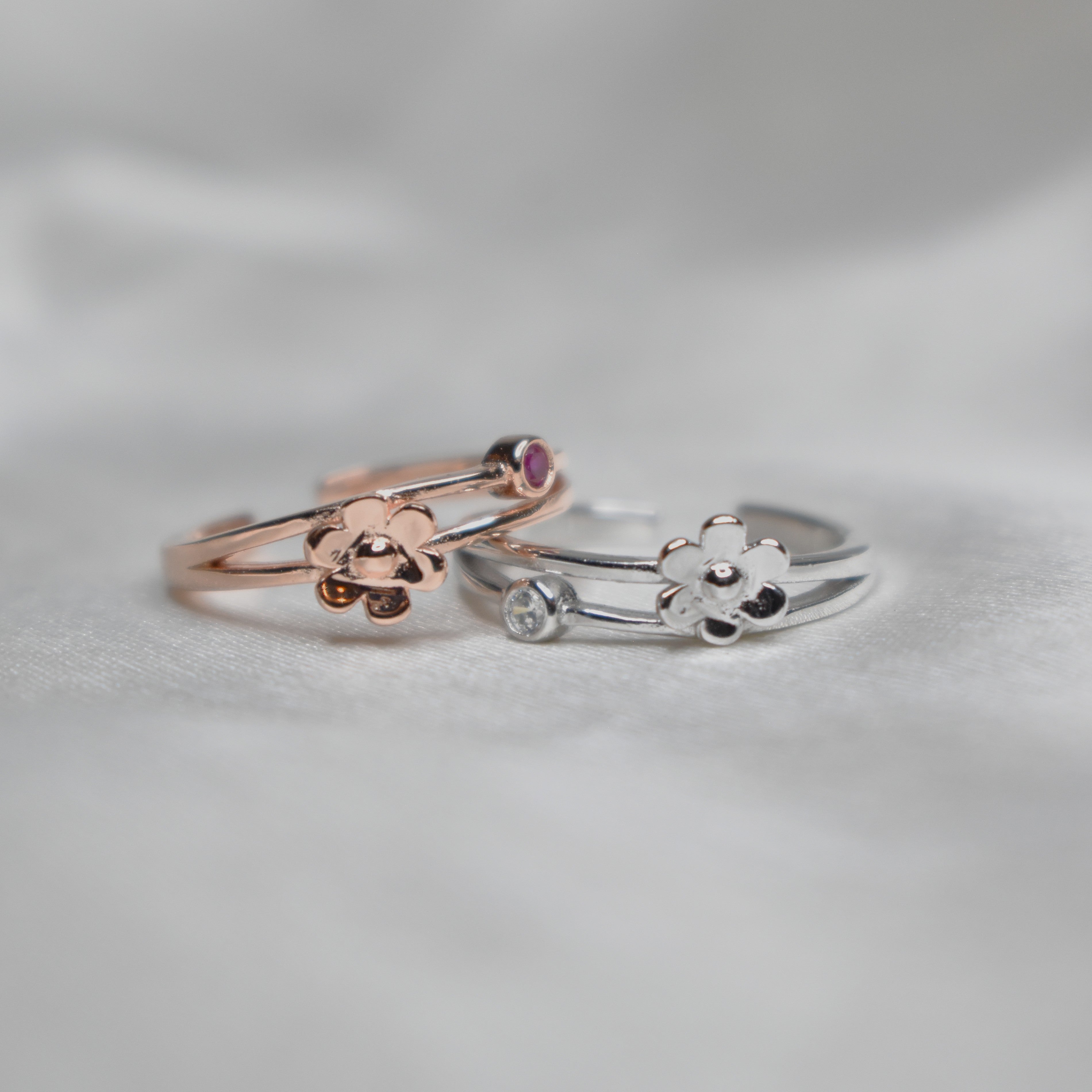 Flora Tint Toe Rings