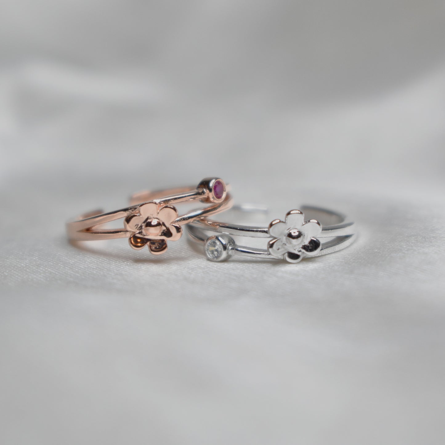 Flora Tint Toe Rings