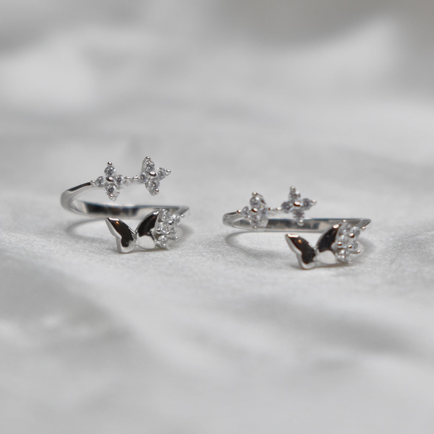 Fluttering Toe Rings