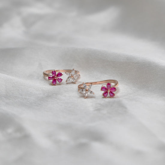 Bloom Toe Rings
