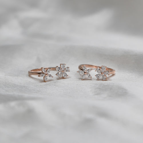 Bloom Toe Rings